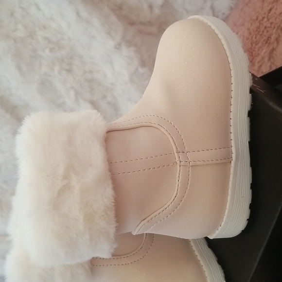 TAHARI Blush Shimmer Size 5 Toddler Boot NIB - Picture 5 of 8